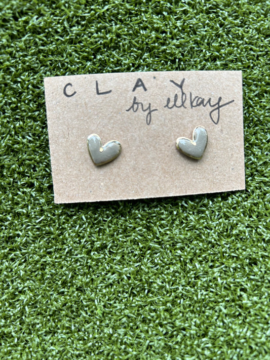 S4 STONE Heart Studs