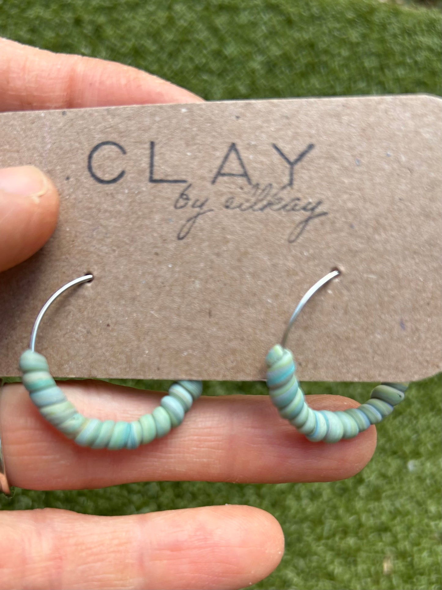 W7 WATERCOLOR Swirl Hoops